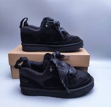 Load image into Gallery viewer, Ugg Short Trainer

