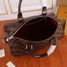 Load image into Gallery viewer, Brown Louie Bag 25
