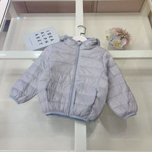 Load image into Gallery viewer, Kids M Winter Jacket
