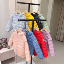 Load image into Gallery viewer, Kids M Winter Jacket
