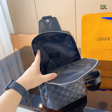 Load image into Gallery viewer, Leather Manbag
