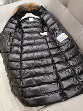 Load image into Gallery viewer, Long MM Winter Coat
