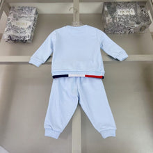 Load image into Gallery viewer, Kids M Tracksuit
