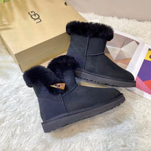 Load image into Gallery viewer, Plain Boots
