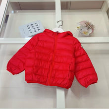 Load image into Gallery viewer, Kids M Winter Jacket
