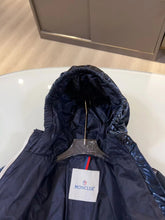 Load image into Gallery viewer, Shinny Winter Coat
