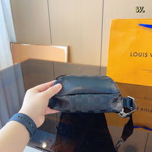 Load image into Gallery viewer, Leather Manbag
