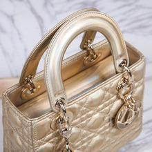 Load image into Gallery viewer, Lady Bag Gold
