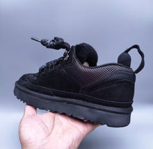 Load image into Gallery viewer, Ugg Short Trainer
