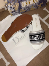 Load image into Gallery viewer, Diora Paris Sandals
