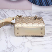Load image into Gallery viewer, Lady Bag Gold
