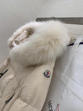 Load image into Gallery viewer, Fox Fur Coat
