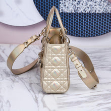 Load image into Gallery viewer, Lady Bag Gold
