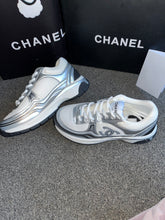 Load image into Gallery viewer, Silver C Trainers
