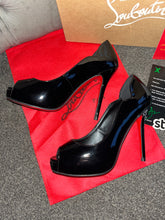 Load image into Gallery viewer, Black Open Toe Heels
