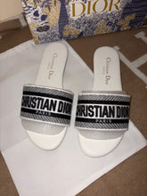 Load image into Gallery viewer, Diora Paris Sandals
