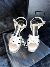 Load image into Gallery viewer, Cream St Heels
