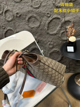 Load image into Gallery viewer, G Tote Bag
