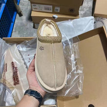 Load image into Gallery viewer, Thick Tazmin Slippers
