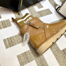 Load image into Gallery viewer, Sock All In One Boots
