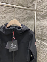 Load image into Gallery viewer, Mon New Style Jacket

