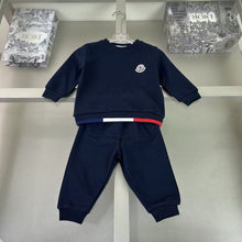 Load image into Gallery viewer, Kids M Tracksuit
