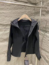 Load image into Gallery viewer, Mon New Style Jacket
