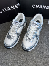 Load image into Gallery viewer, Silver C Trainers
