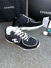 Load image into Gallery viewer, Black Material C Trainers
