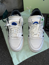 Load image into Gallery viewer, Off White Trainers
