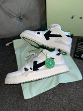 Load image into Gallery viewer, Off White Trainers

