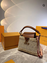 Load image into Gallery viewer, Wicker Tote Bag
