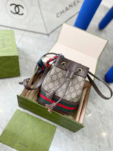 Load image into Gallery viewer, Bucket Bag
