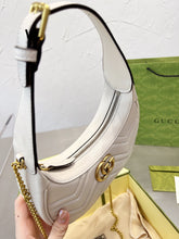 Load image into Gallery viewer, Oval Leather Bag
