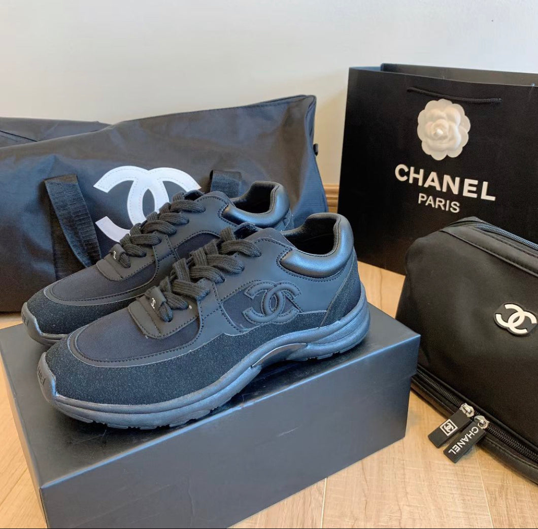 Black C Runners