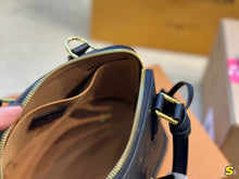 Load image into Gallery viewer, Patterned Design Black Alma Bag
