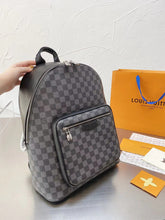Load image into Gallery viewer, Black Leather Backpack
