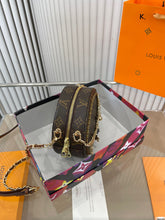 Load image into Gallery viewer, Circle Chain Bag

