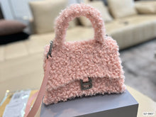 Load image into Gallery viewer, Fluffy Balency Bag
