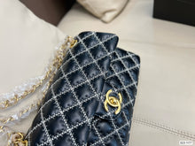 Load image into Gallery viewer, Leather Pattern C Shoulder Bag
