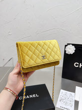 Load image into Gallery viewer, Thin Suede C Bag
