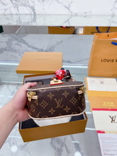 Load image into Gallery viewer, Louie Chapeau Bag Set
