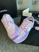 Load image into Gallery viewer, Purple C Runners
