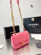 Load image into Gallery viewer, Small Leather C Bag
