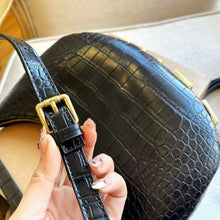 Load image into Gallery viewer, Circle Leather Bag
