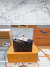 Load image into Gallery viewer, Small Shoulder Tote Bag
