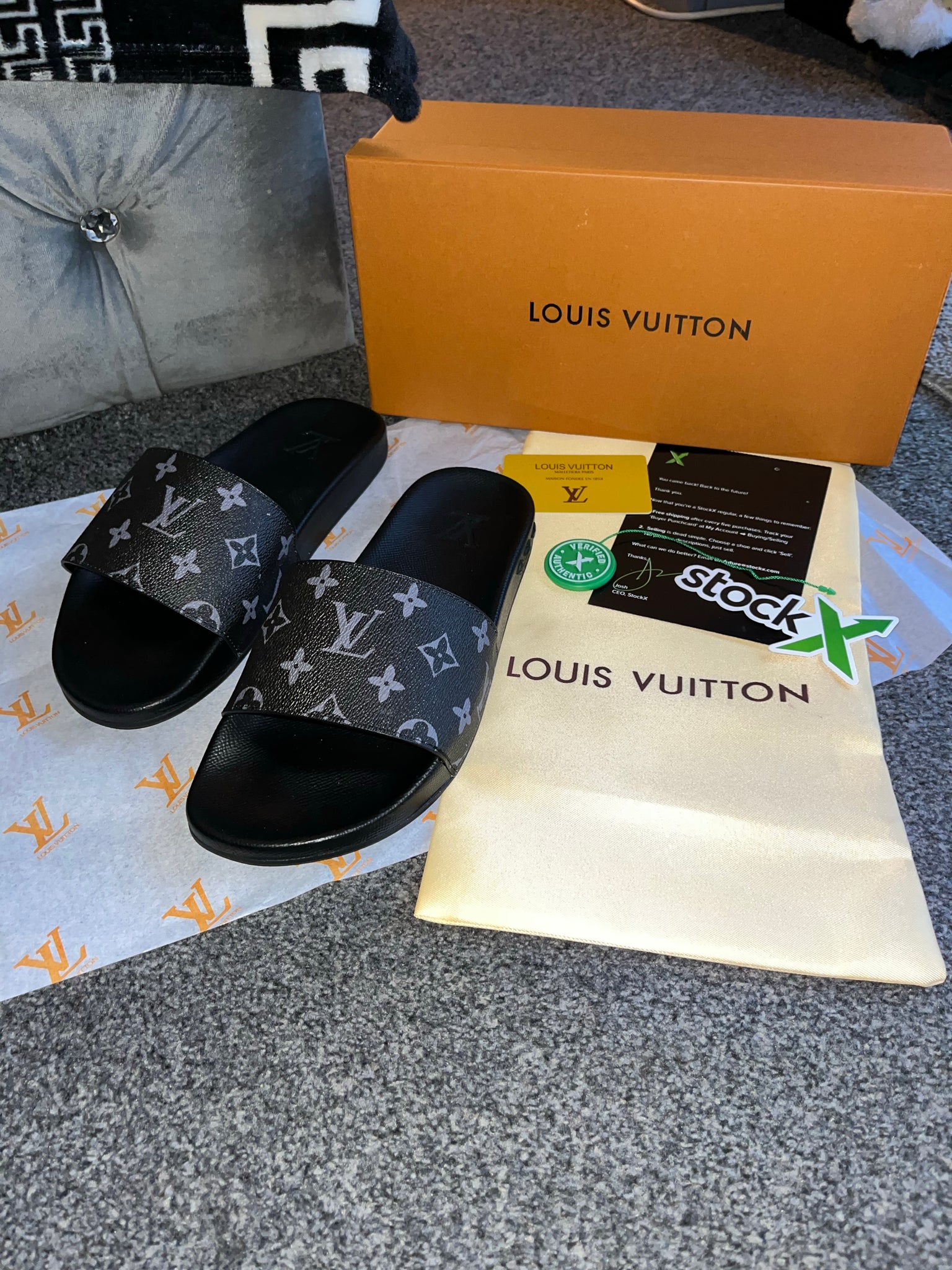 Black Louis slides (ON HAND) – Lily's Boutique
