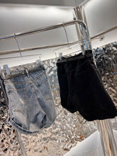 Load image into Gallery viewer, Plain Jean Shorts &amp; Belt

