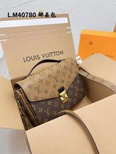 Load image into Gallery viewer, Leather Bag

