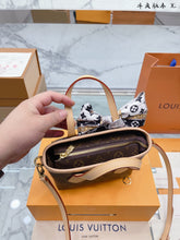 Load image into Gallery viewer, Small Shoulder Tote Bag
